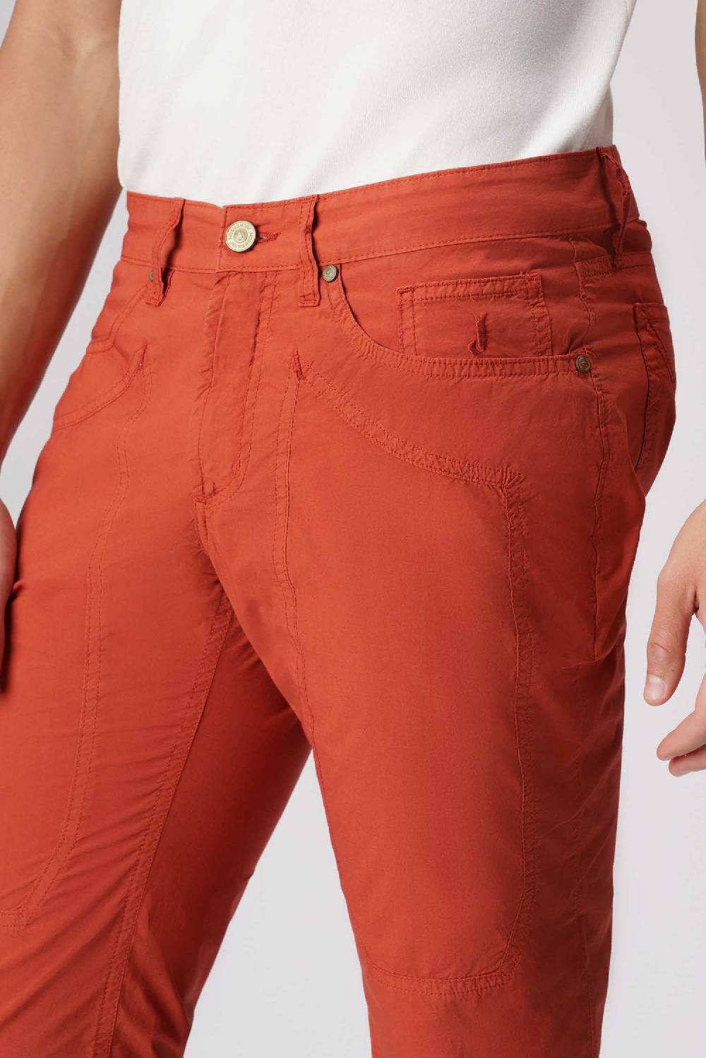 Jeckerson John - Pantalone 5 tasche con toppa arancio scuro In Vendita