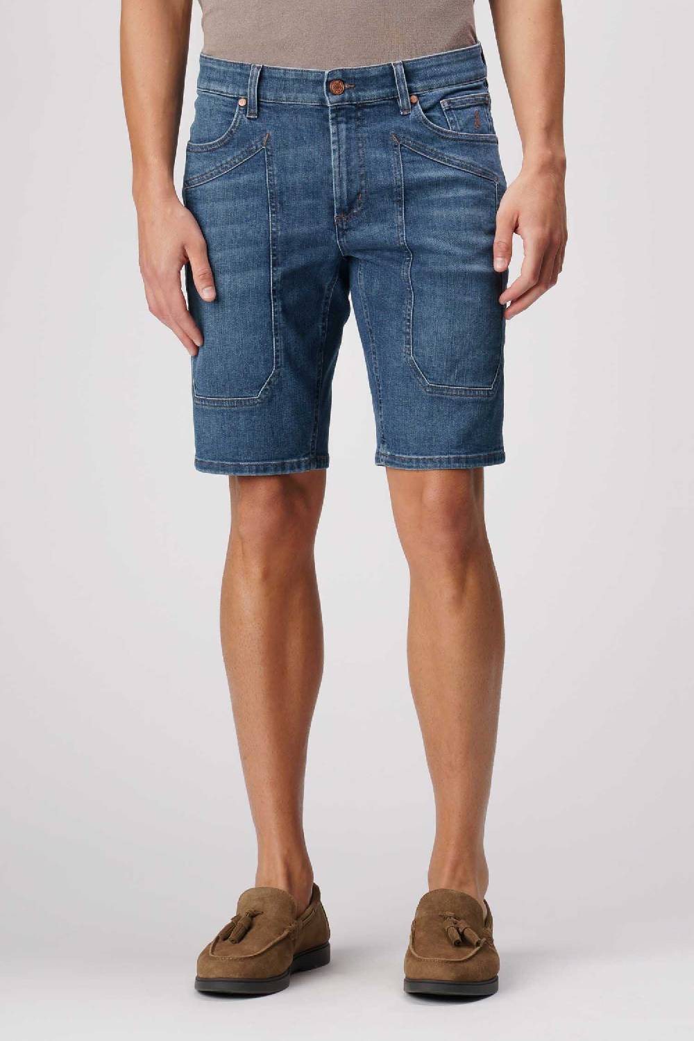 Jeckerson Jayden - Bermuda con toppa in comfort denim blu chiaro Prezzo di fabbrica