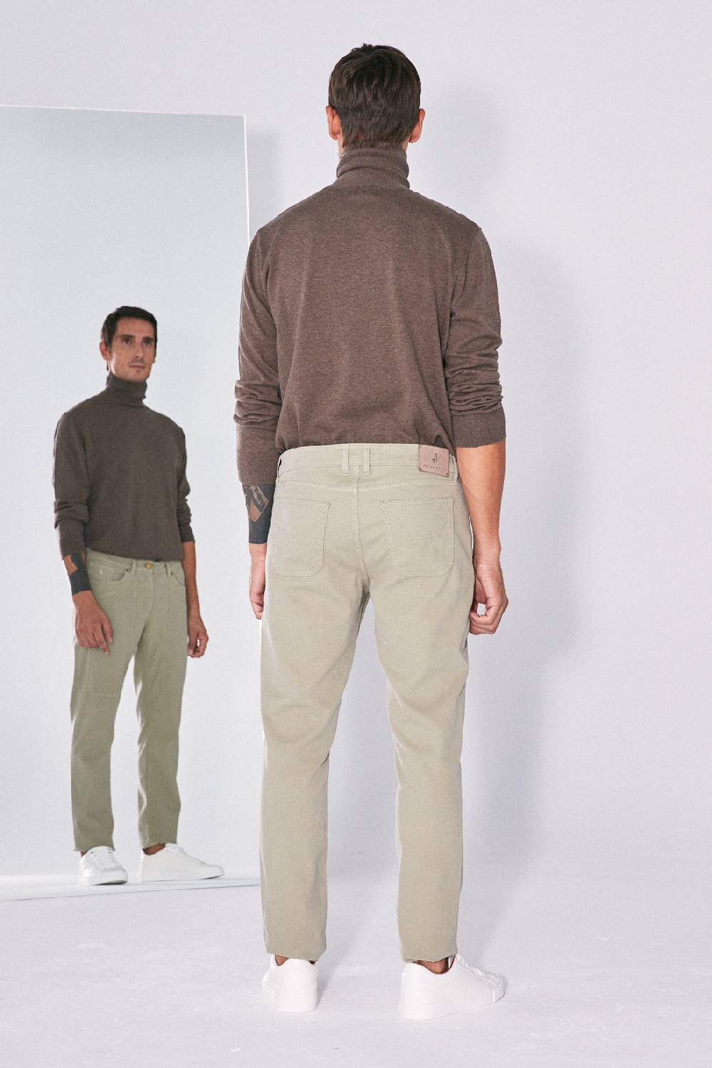 Jeckerson Pantalone in cotè de cheval slim fit con toppa Vendite stagionali