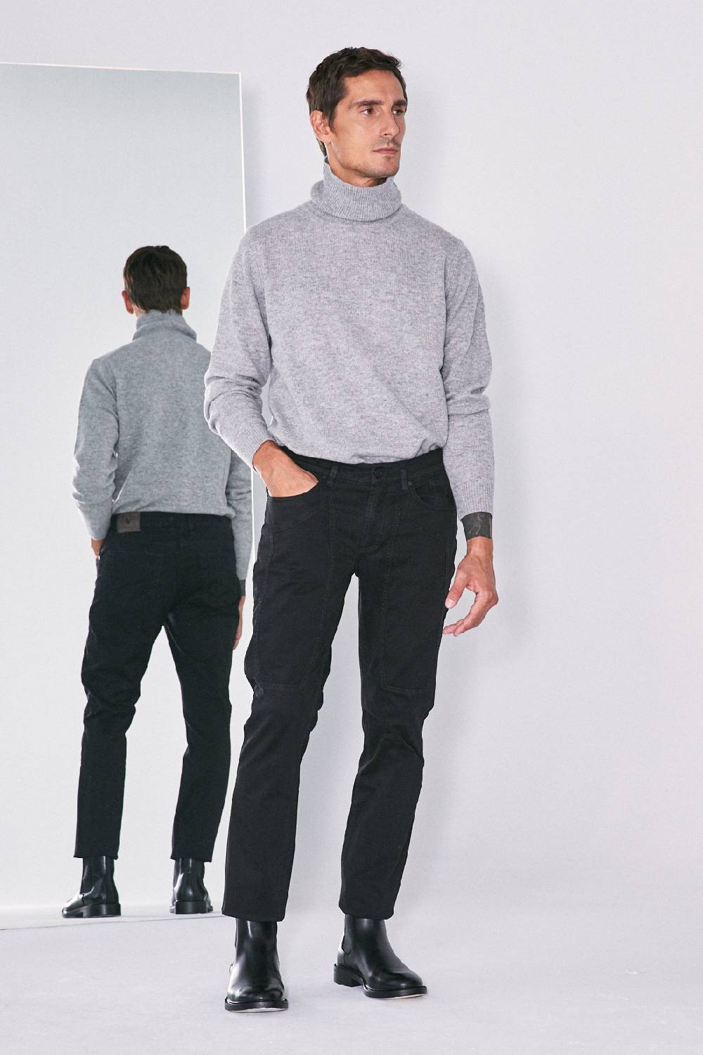 Jeckerson Pantalone slim fit con toppa Offerta natalizia