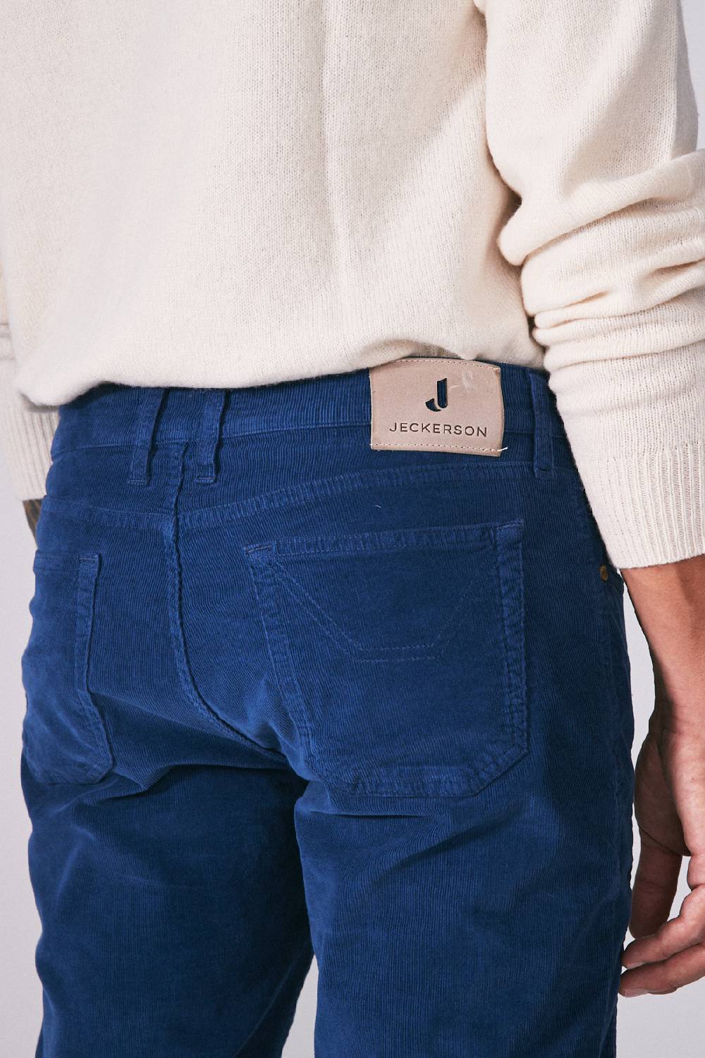 Jeckerson Pantalone slim fit in velluto con toppa in tono Offerta per la Festa della Mamma