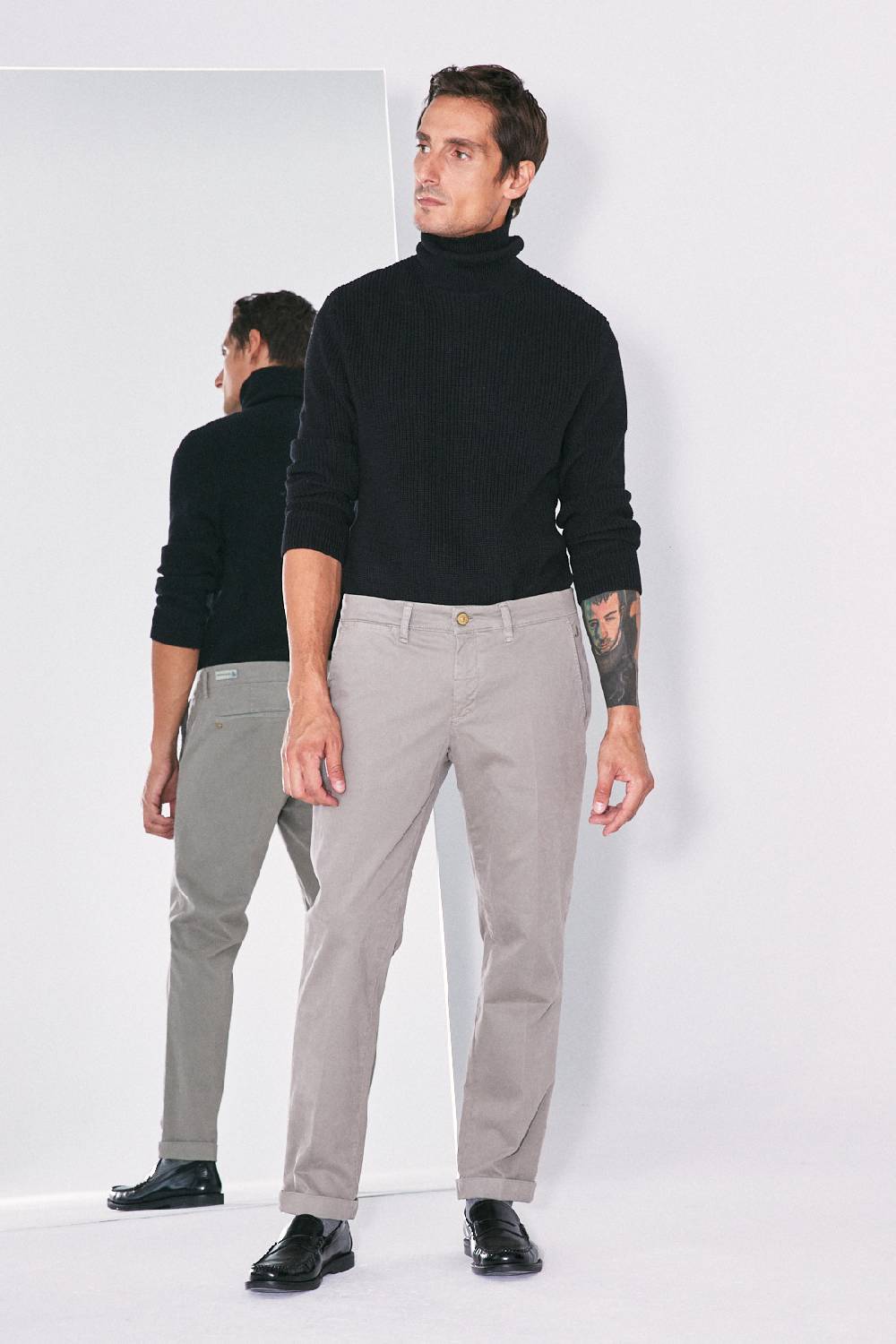 Jeckerson Chino in raso stretch con risvolto Offerta San Valentino