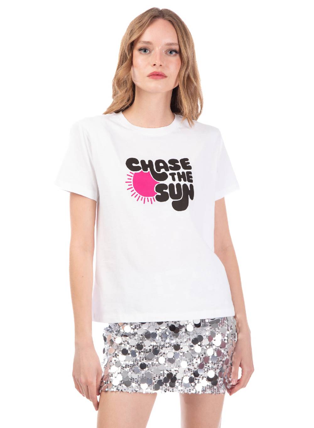 Le Volière T-shirt bianca 'Chase the sun' Sconti questo mese