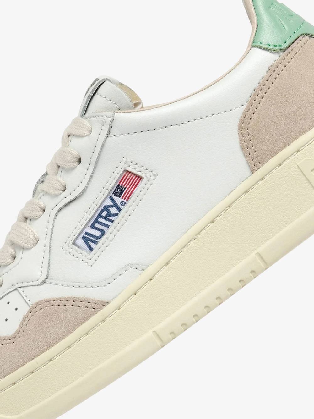 AUTRY Sneakers Medalist Low AULW donna pelle bianco In Saldo