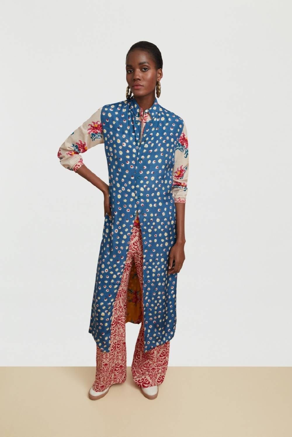 Lisa Corti gilet lungo myanmar bukhara flower gold Qualità