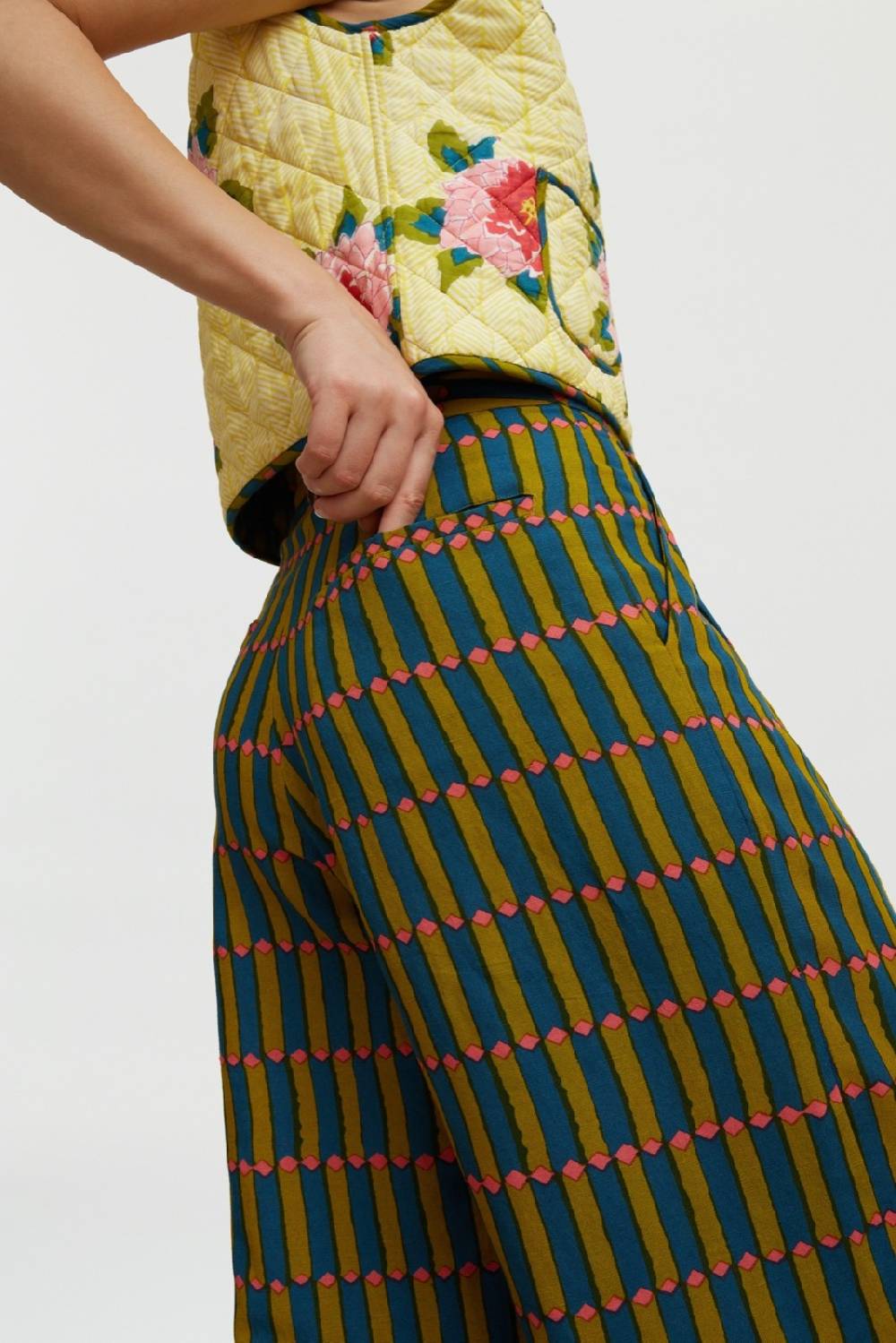 Lisa Corti pantalone theresa diamnod stripes acid green Sconto