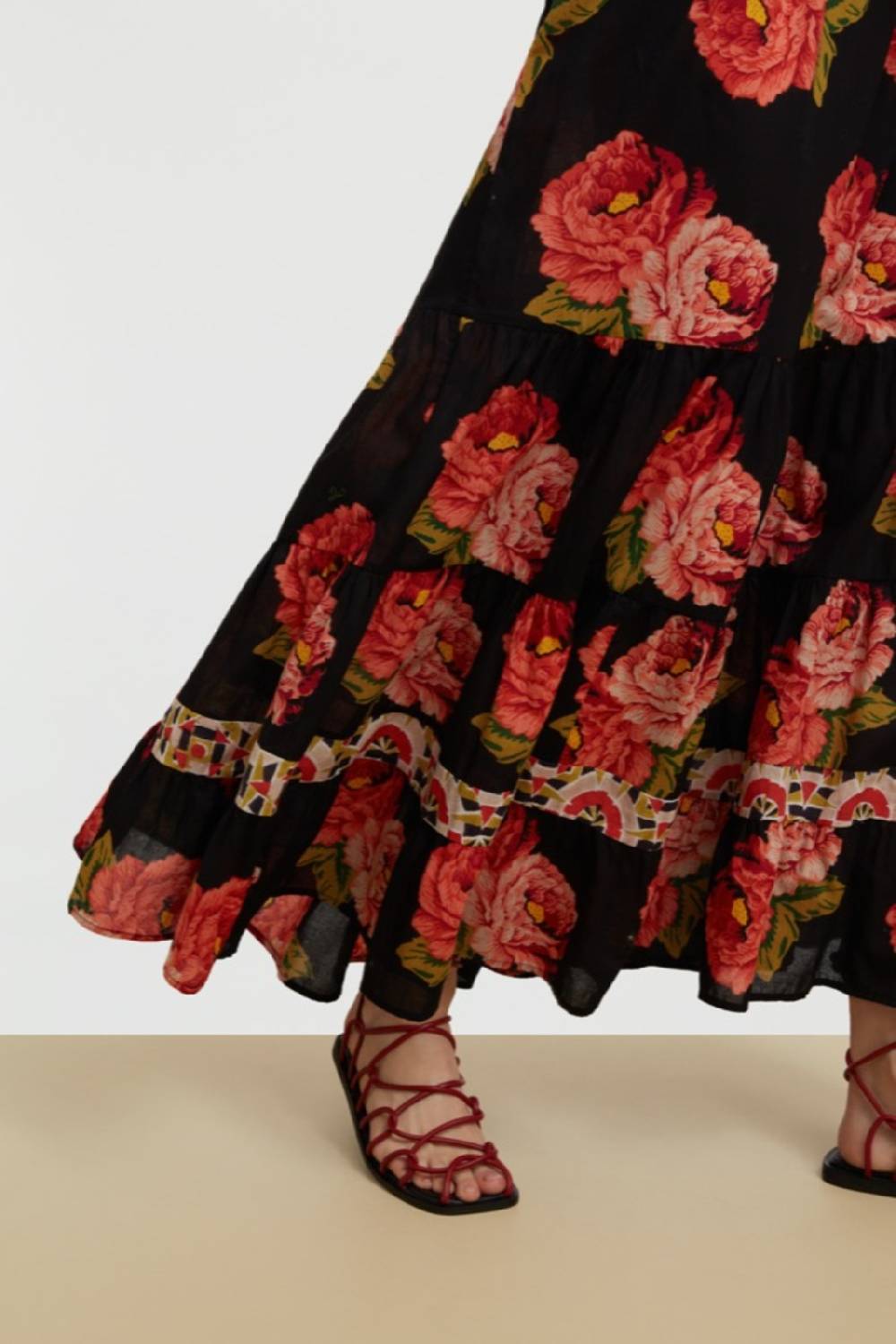 Lisa Corti gonna lehenga folk rose black Saldi Di Fabbrica