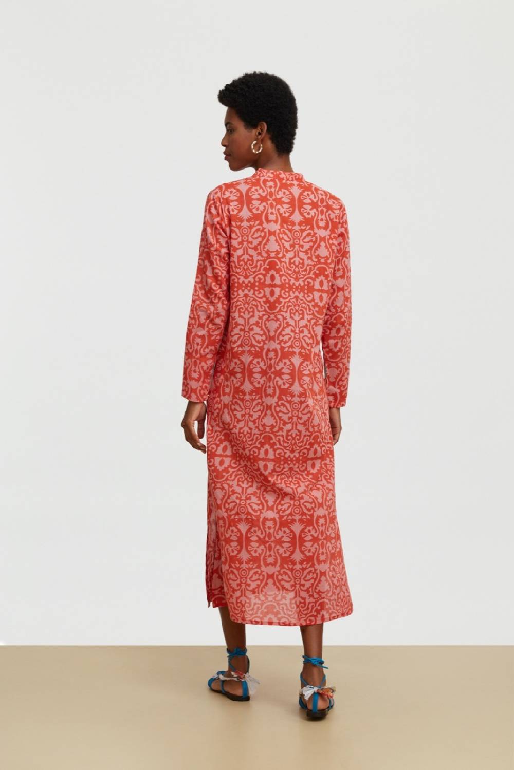 Lisa Corti kurta lunga aperta damask design red Latest fashion