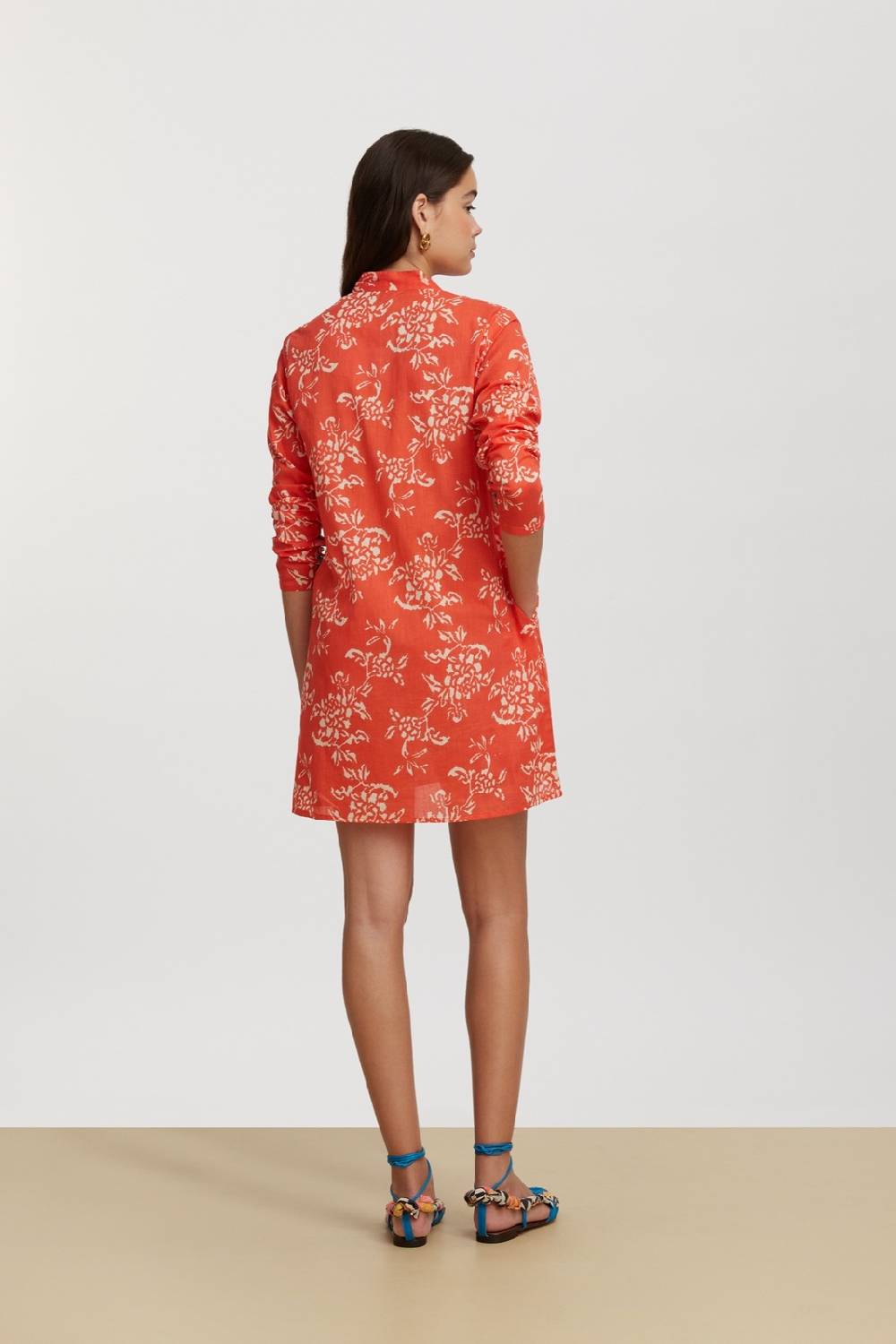 Lisa Corti kurta corta kandem design coral Ultimi due giorni