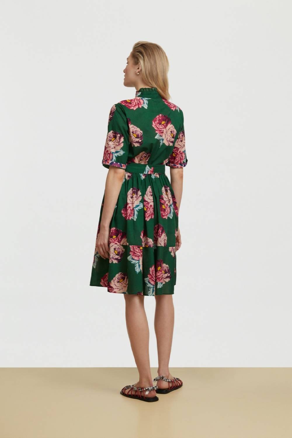 Lisa Corti abito greta folk rose green Sostegno trimestrale
