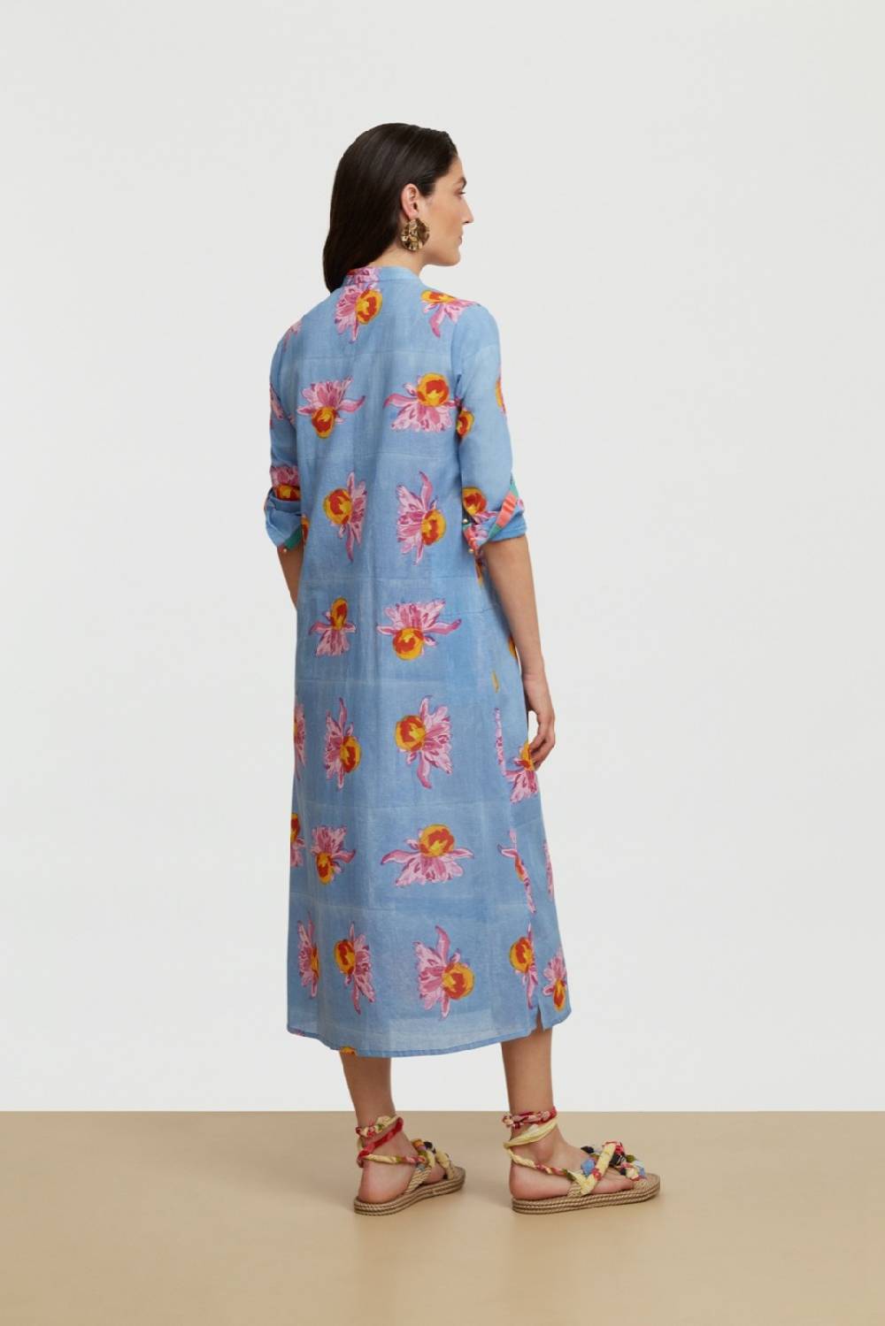 Lisa Corti kurta lunga aperta arabesque flower light blue Vendita Economica