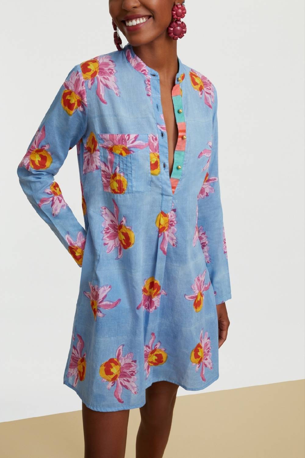 Lisa Corti kurta corta arabesque flower light blue Saldi Di Fabbrica