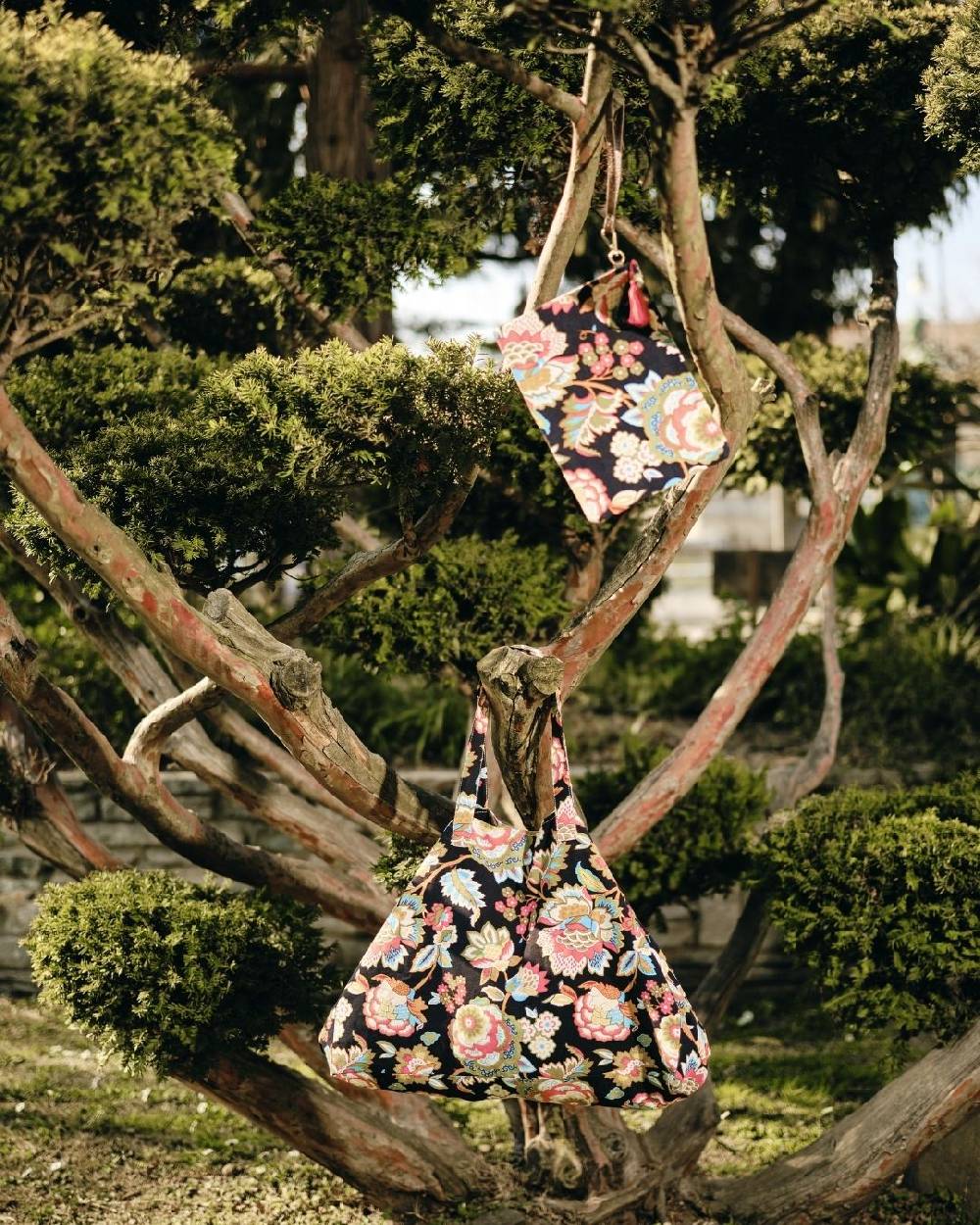 Ordi.to Accessori BORSA ORDI.SEA - STAMPA CAMELIA NERA Fino al 50% di sconto