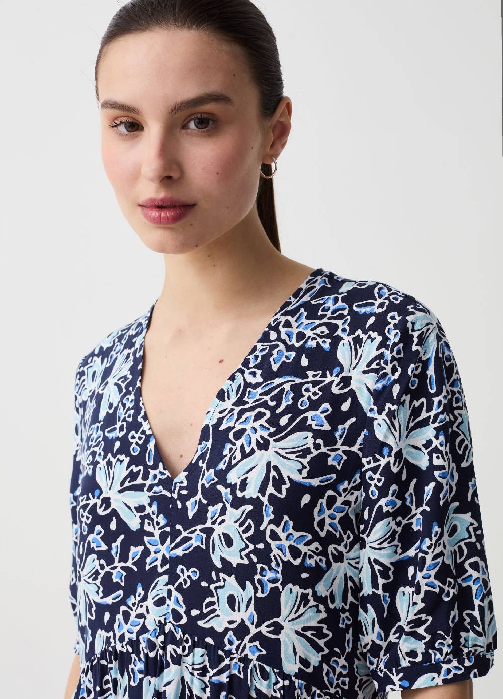 Ovs Vestito corto a balze con scollo a V Economico