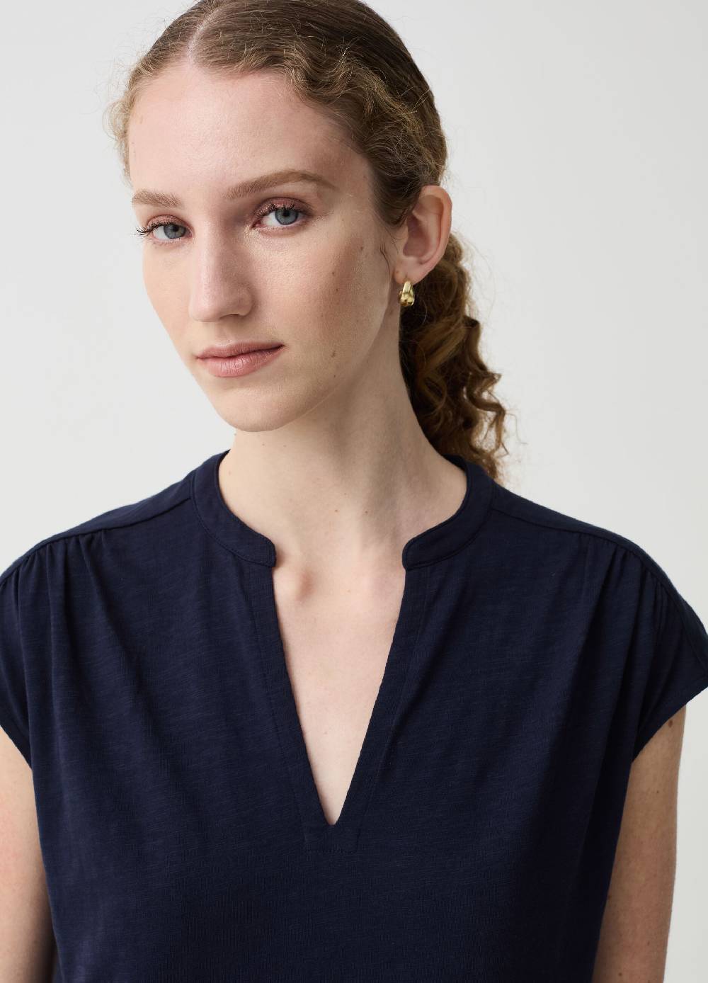 Ovs Vestito Essential lungo con apertura a V Promozione