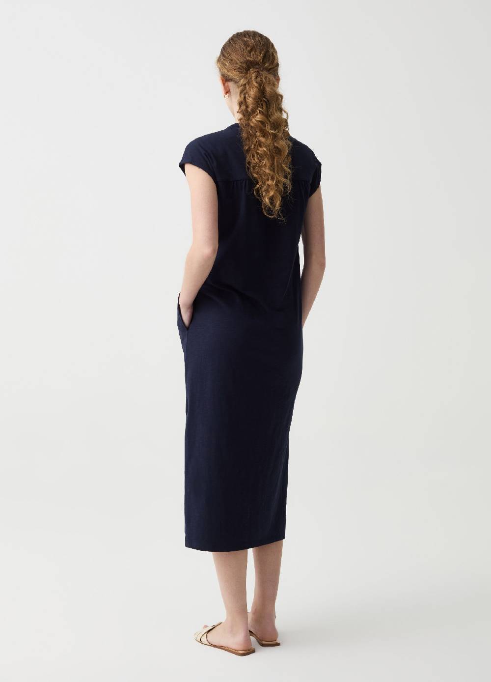 Ovs Vestito Essential lungo con apertura a V Promozione