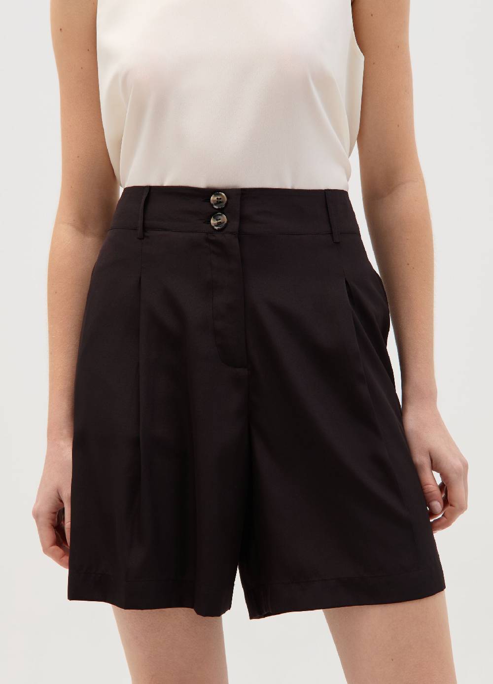 Ovs Shorts a vita alta con pinces Online
