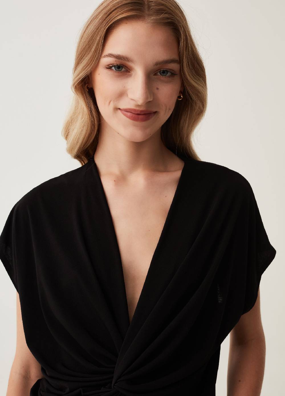 Ovs Maglia in crêpe con scollo a V e nodo Sottocosto