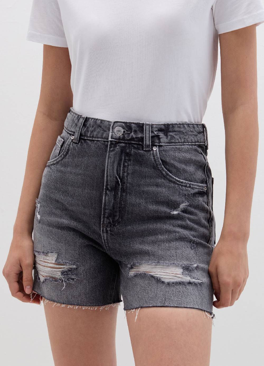 Ovs Shorts mom fit in denim con strappi Affare Del Giorno