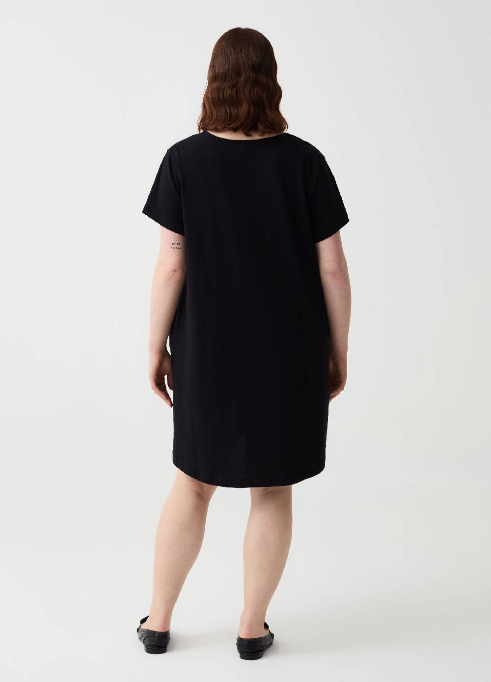 Ovs Abito Essential corto con scollo a V Curvy Offerta