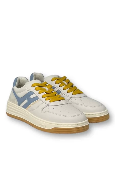 HOGAN Scarpe Hogan: Stile e Comfort Le sneakers Hogan sono sinonimo di eleganza e qualità. Realizzate con materiali pregiati, garantiscono comfort e stile ineguagliabili. Scopri la collezione! Saldi