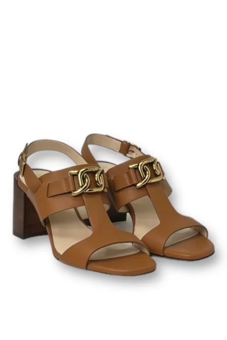 TOD'S Sandali TOD\'S Calzature di alta qualità del marchio TOD\'S. Comode e alla moda Fino al 55% di sconto