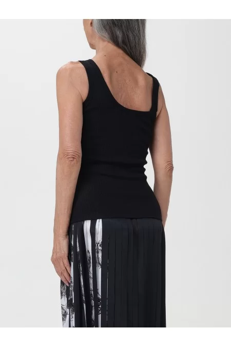 VERSACE Top da donna di Versace Il top da donna di Versace è sinuoso e elegante, perfetto per ogni occasione. Realizzato con materiali di alta qualità, offre comfort e stile unico. Scegli Versace per un look impeccabile Fino Al -60%