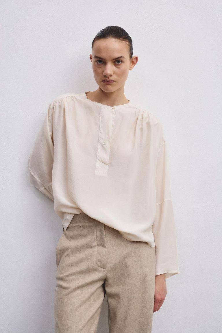 Pomandere Camicia con abbottonatura polo in habutai di seta Promozione