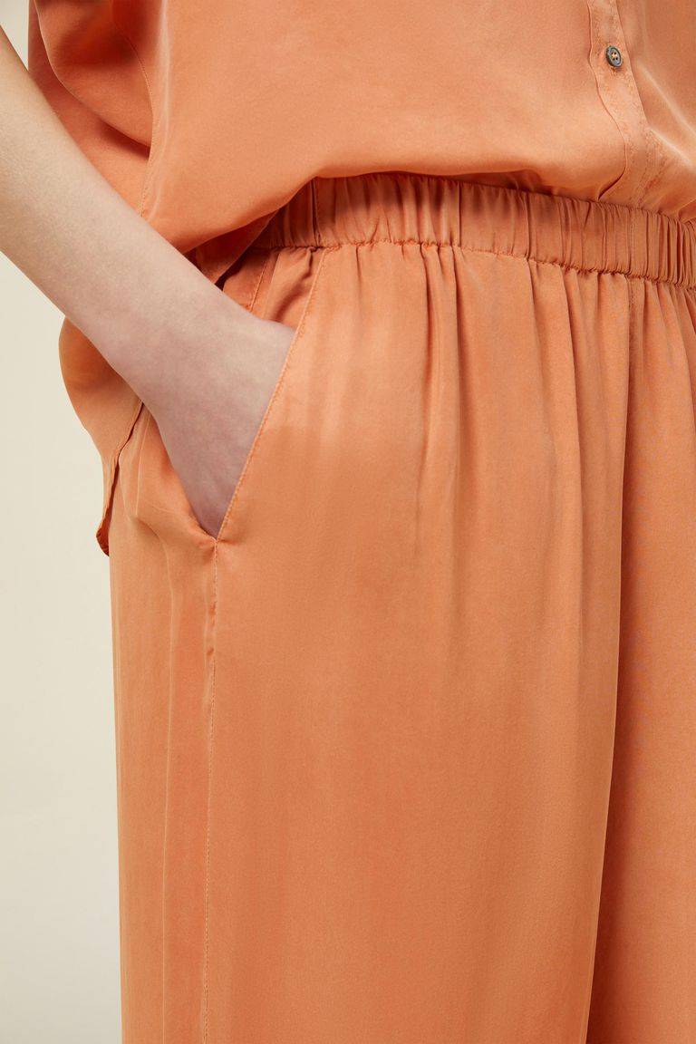 Pomandere Pantalone ampio con elastico in vita, tinto naturalmente Sottocosto
