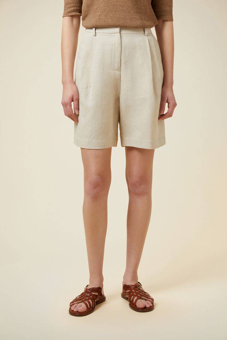 Pomandere Shorts con pinces Promozione