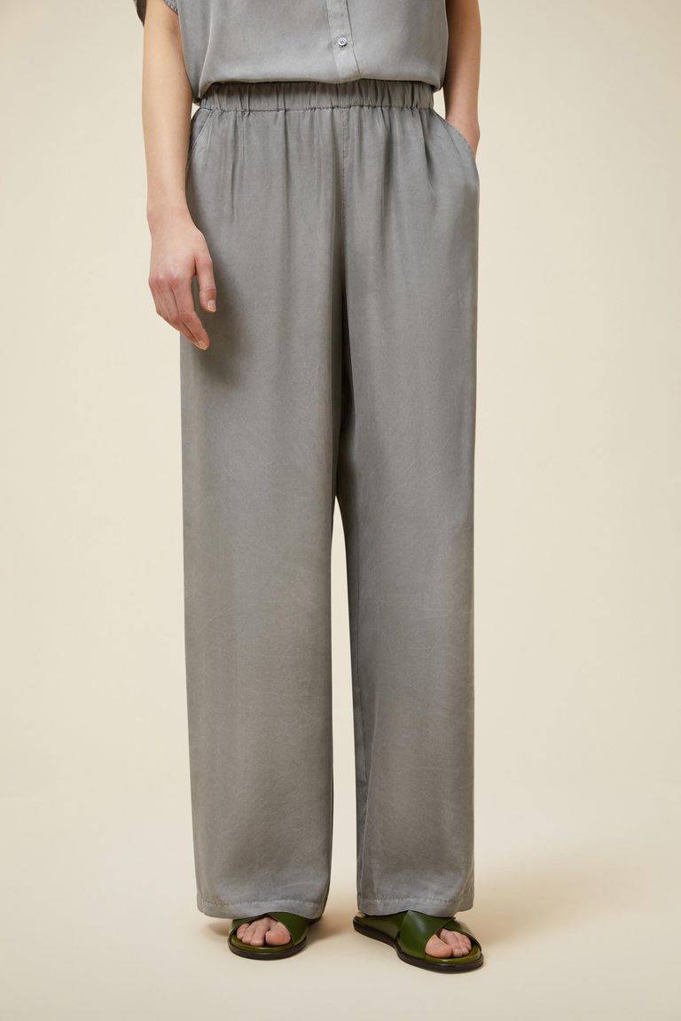 Pomandere Pantalone ampio con elastico in vita, tinto naturalmente Acquista Ora