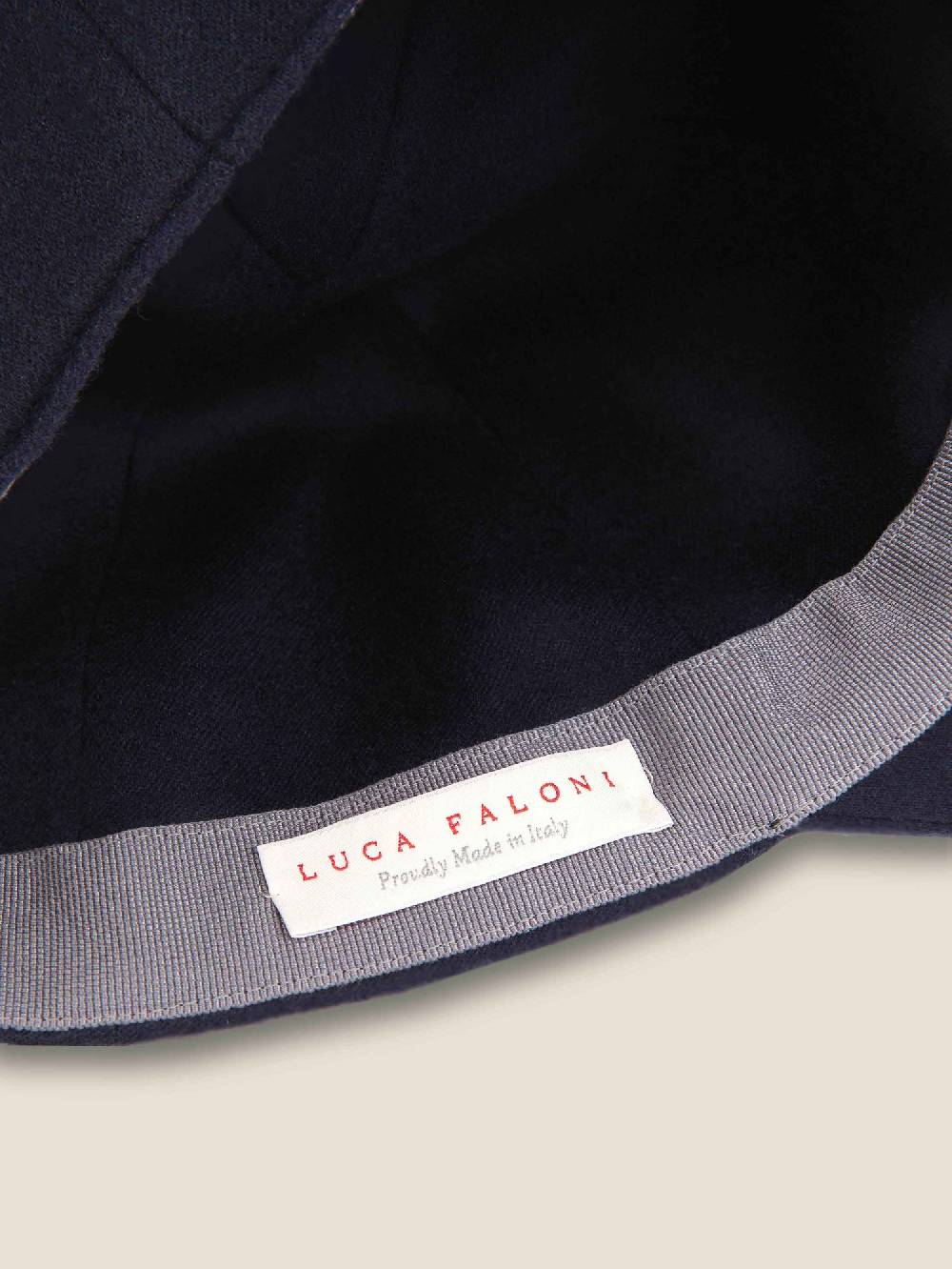 Luca Faloni Cappellino da baseballCashmere Sconto