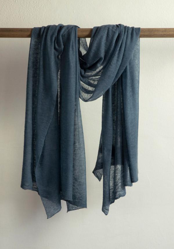 Rose & Lini MIRROR IN THE SKY CASHMERE “CLOUD KNITTED PLAIN” STORM SHAWL I Più Venduti