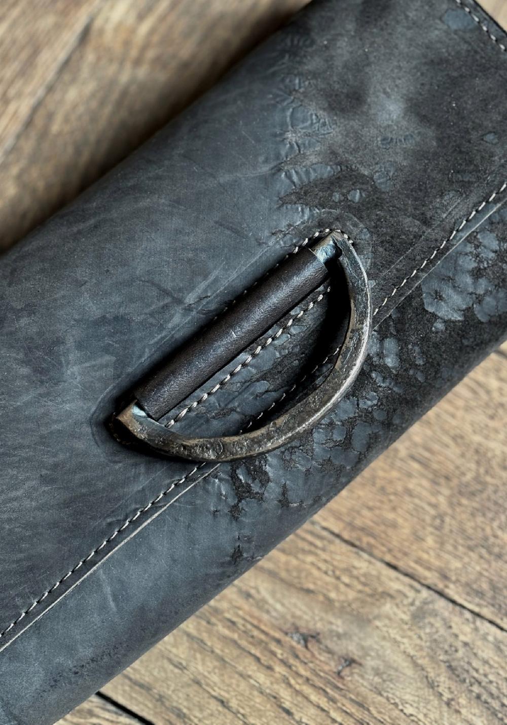 Rose & Lini TAGLIOVIVO ONYX LEATHER “MARSUPIO RING” BAG Offerte giornaliere