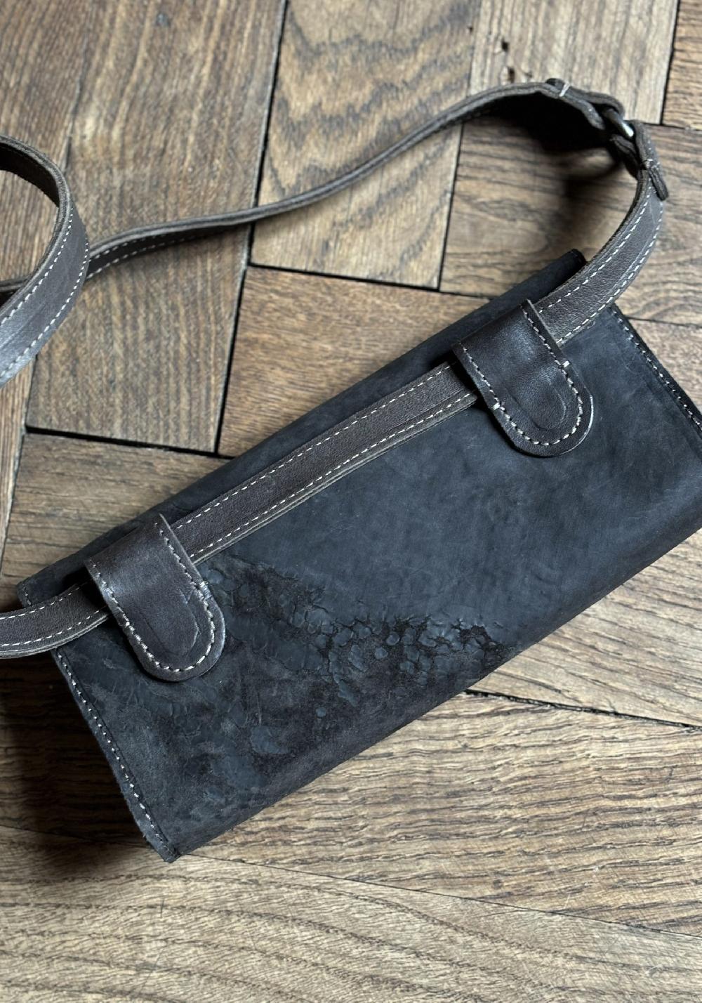 Rose & Lini TAGLIOVIVO ONYX LEATHER “MARSUPIO RING” BAG Offerte giornaliere
