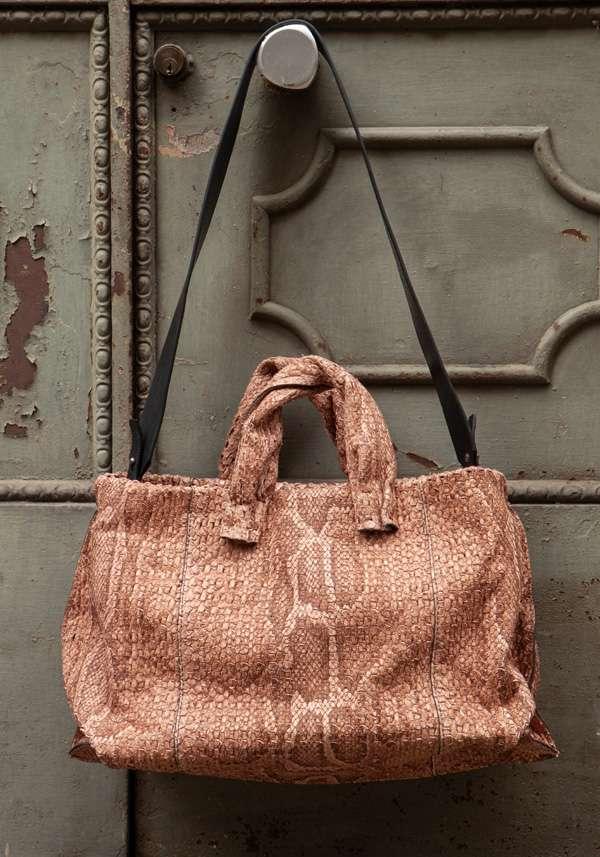 Rose & Lini SIMONA TAGLIAFERRI NUDE PYTHON SOFT BAG Consegna Veloce