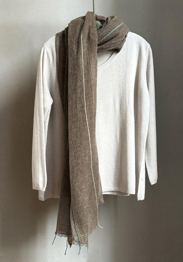 Rose & Lini MIRROR IN THE SKY CASHMERE “SOHO BABY SHAWL” COFFEE & GREENS Fino al 65% di sconto