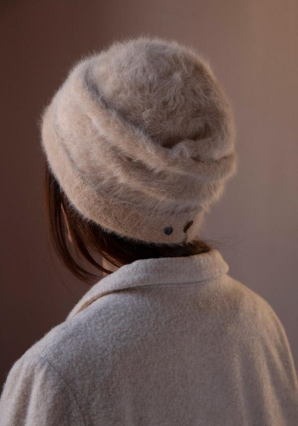 Rose & Lini YESEY “LACES” BEIGE ANGORA HAT Solo un giorno rimasto