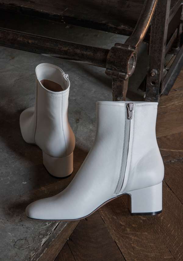 Rose & Lini PELLICO “APEMA 50” WHITE ANKLE BOOTS Novità