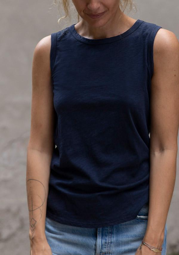 Rose & Lini VELVET COTTON “TAURUS” CRATER NAVY TANK TOP I Più Venduti