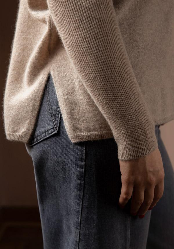 Rose & Lini ABSOLUT CASHMERE “PONCHO ASTRID” CHESTNUT Cyber Monday