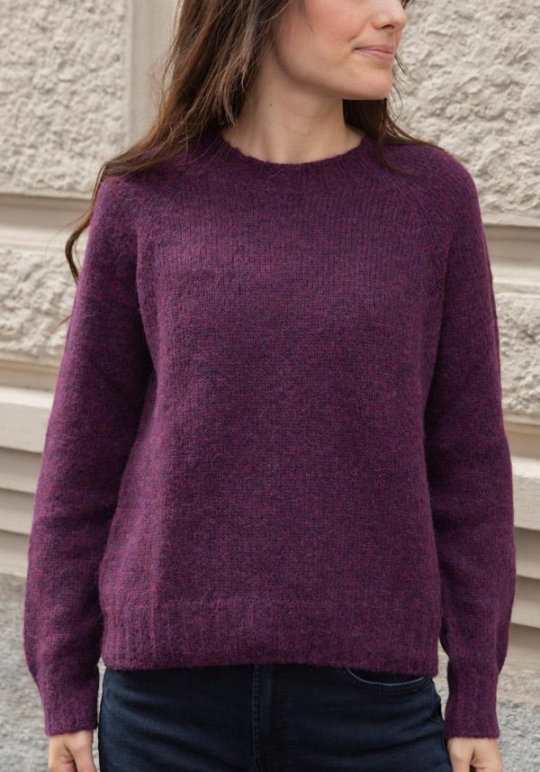 Rose & Lini OLIVER LATTUGHI BABY ALPACA “R-NECK” SHIRAZ PULL Liquidazione
