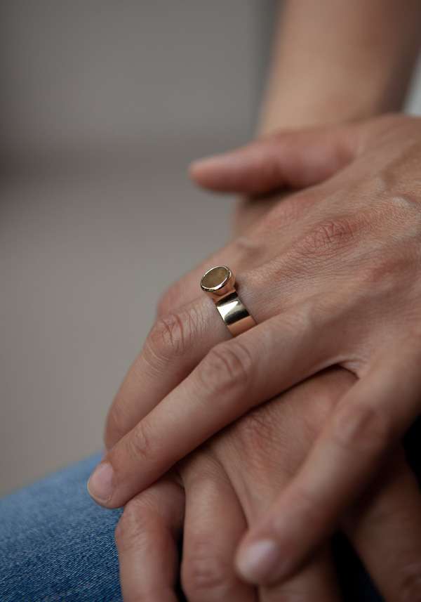Rose & Lini MAITEA “BAND” QUARTZ RING Affare Del Giorno