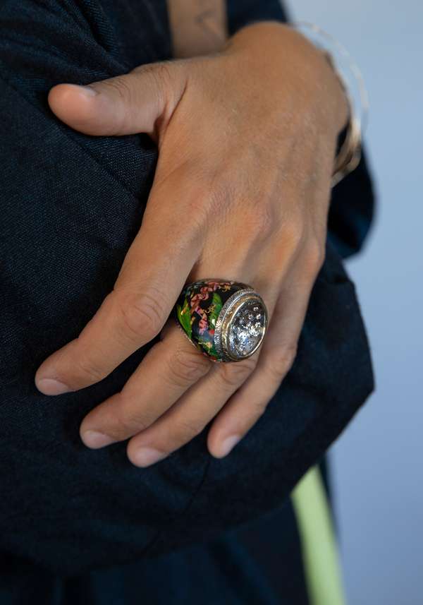 Rose & Lini SIMONA TAGLIAFERRI “CARONTE” HAND-DRAWN RING Prezzo Ridotto