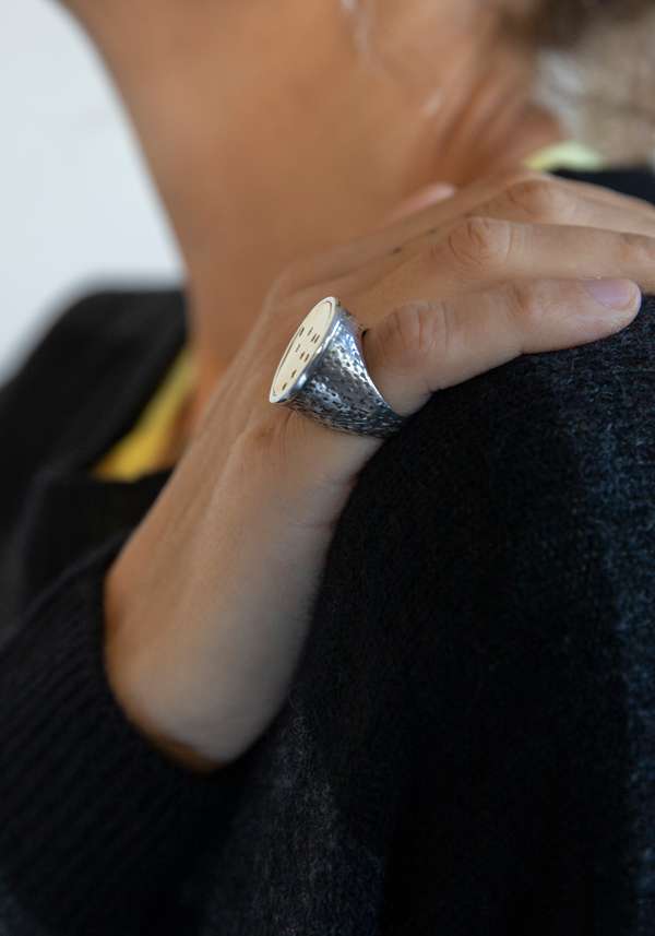 Rose & Lini SIMONA TAGLIAFERRI SILVER & GOLD “RING J276 YG” Novità