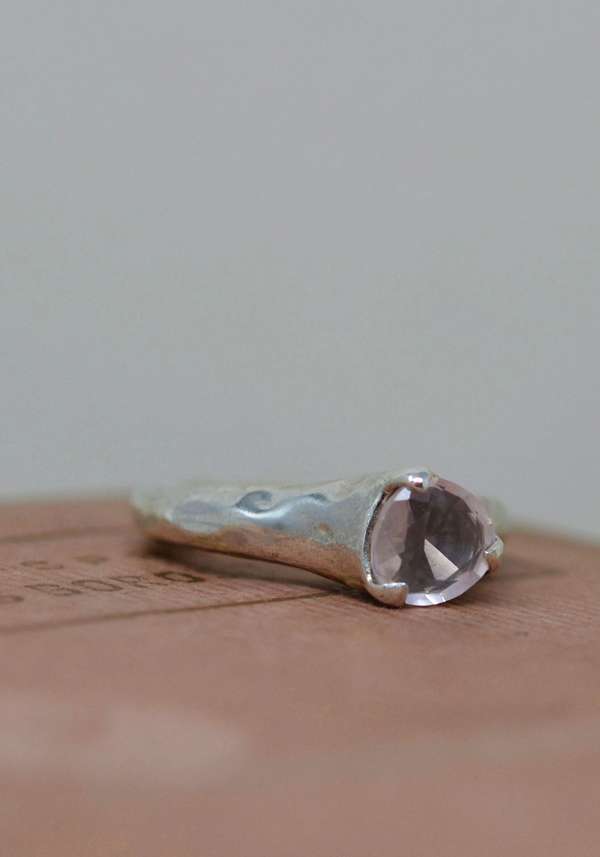 Rose & Lini ROSAMARIA “CARRIA” PINK QUARTZ SILVER RING Moda