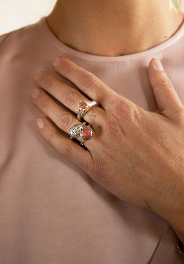Rose & Lini ROSAMARIA “CARRIA” PINK QUARTZ SILVER RING Moda