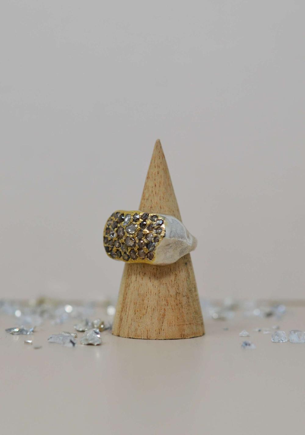 Rose & Lini ROSAMARIA SILVER & GOLD “NASHKA B” BROWN DIAMONDS RING Negozio online di fabbrica