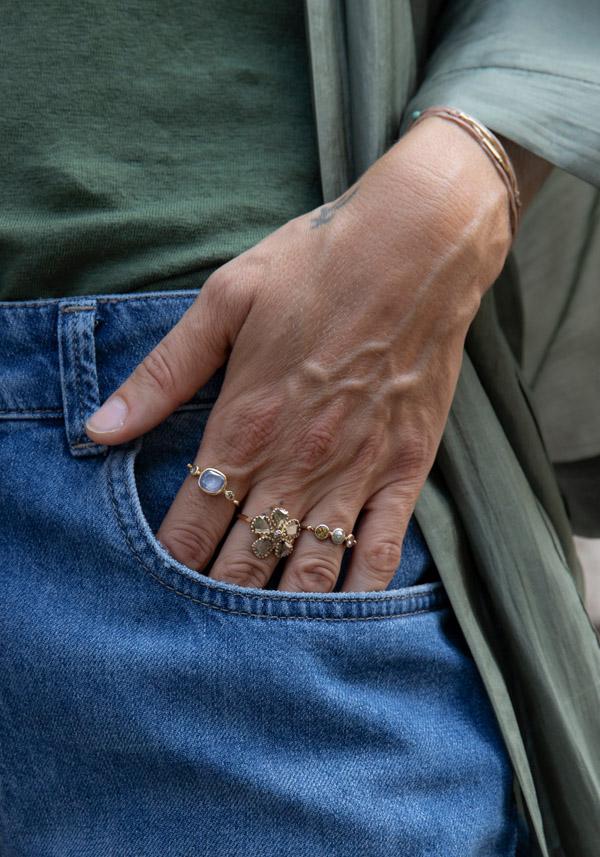 Rose & Lini DORETTE DIAMONDS “BAGUE FLEUR” GOLD RING Offerta esclusiva