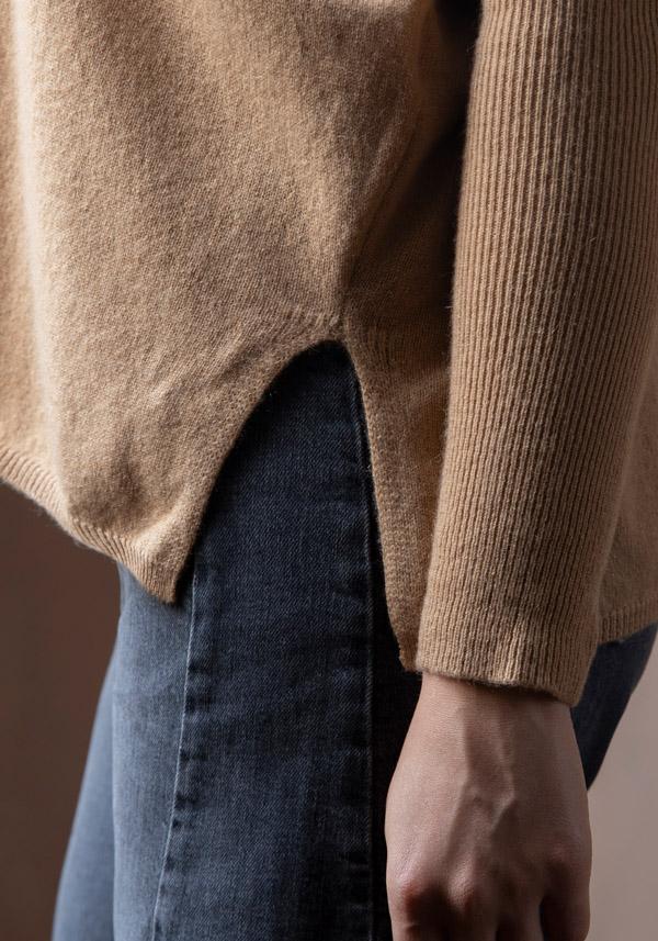 Rose & Lini ABSOLUT CASHMERE “PONCHO CAMILLE” CAMEL Grandi sconti